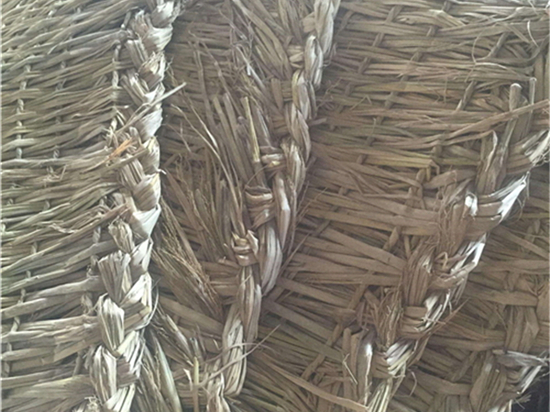 防汛草袋的生產(chǎn)工藝及設(shè)備介紹 防汛草袋的生產(chǎn)工藝及設(shè)備介紹