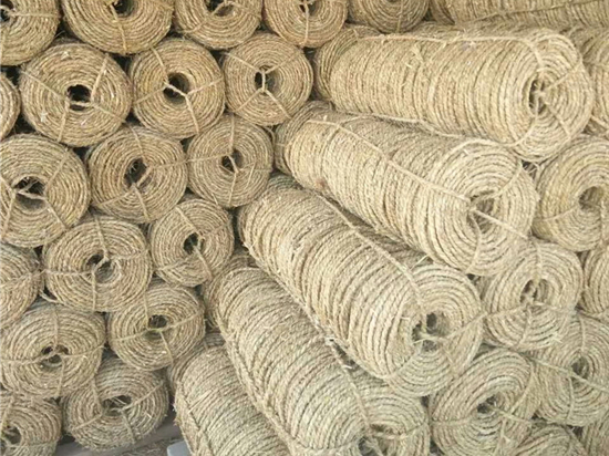園林綠化草繩廠家:履行社會責任的典范 園林綠化草繩廠家:履行社會責任的典范