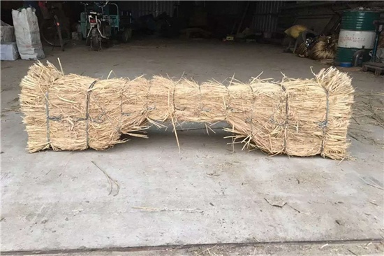 鐵路鋼廠裝載防滑草支墊的選型與使用(防滑草繩捆扎方法) 鐵路鋼廠裝載防滑草支墊的選型與使用(防滑草繩捆扎方法)